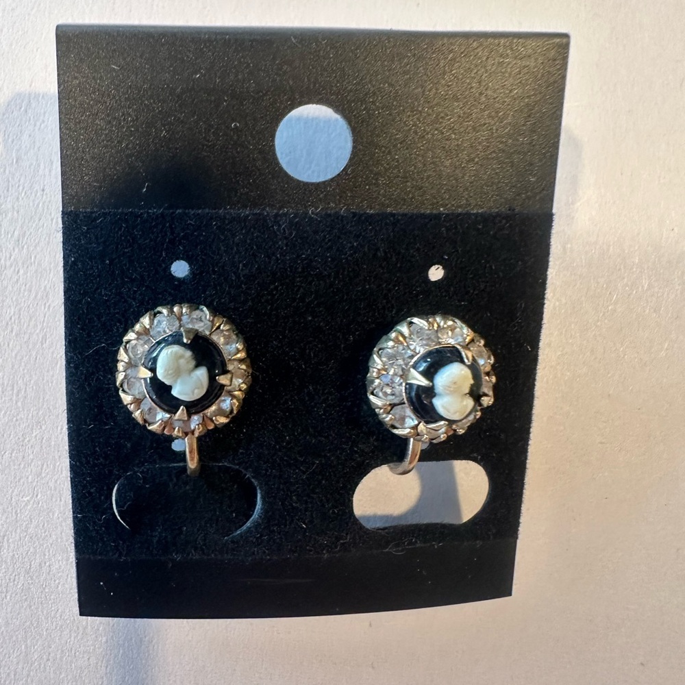 Vintage-Inspired Silver and Black Cameo Screw Earrings